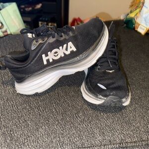 Hoka Black and White bondi 8 women’s